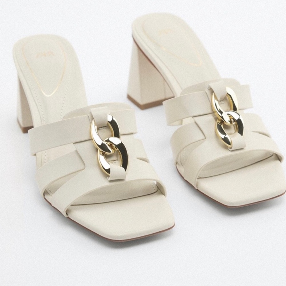 Zara block heel with chain accent